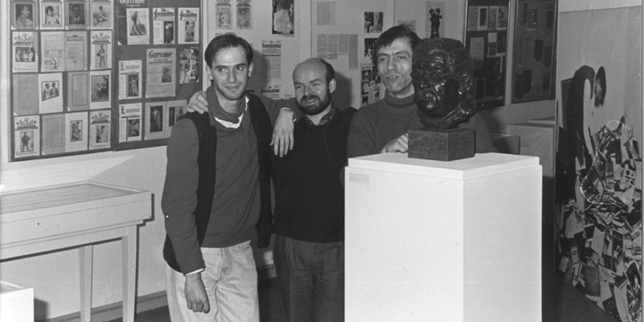 1986-Schwueles-Museum-Ausstellung-Igitt-90-Jahre-Homopresse-c-Johannes-Aevermann-Archiv-Siegessaeule