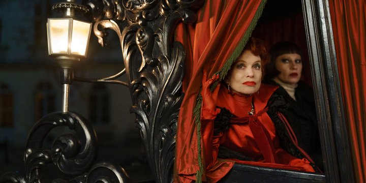Filmstill: Die Blutgräfin