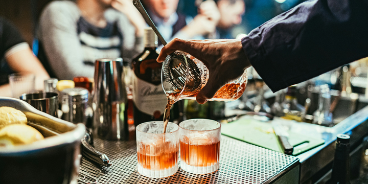 cocktailbar-c-stanislav-ivanitskiy-unsplash