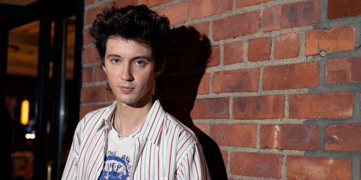 Porträt von Troye Sivan